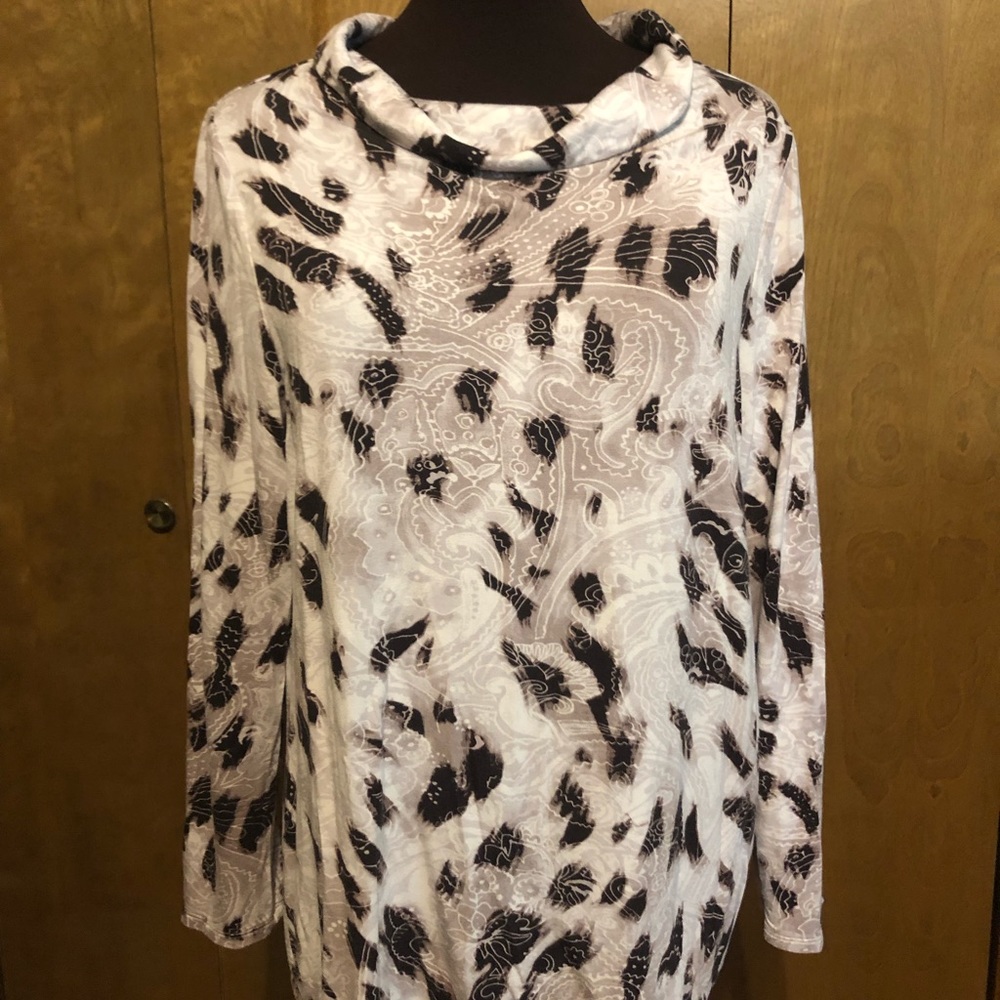 CHICO’S Animal Print Pullover